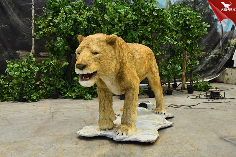 仿真動(dòng)物模型-洞獅