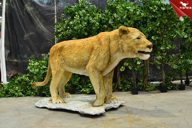 仿真動(dòng)物模型-洞獅