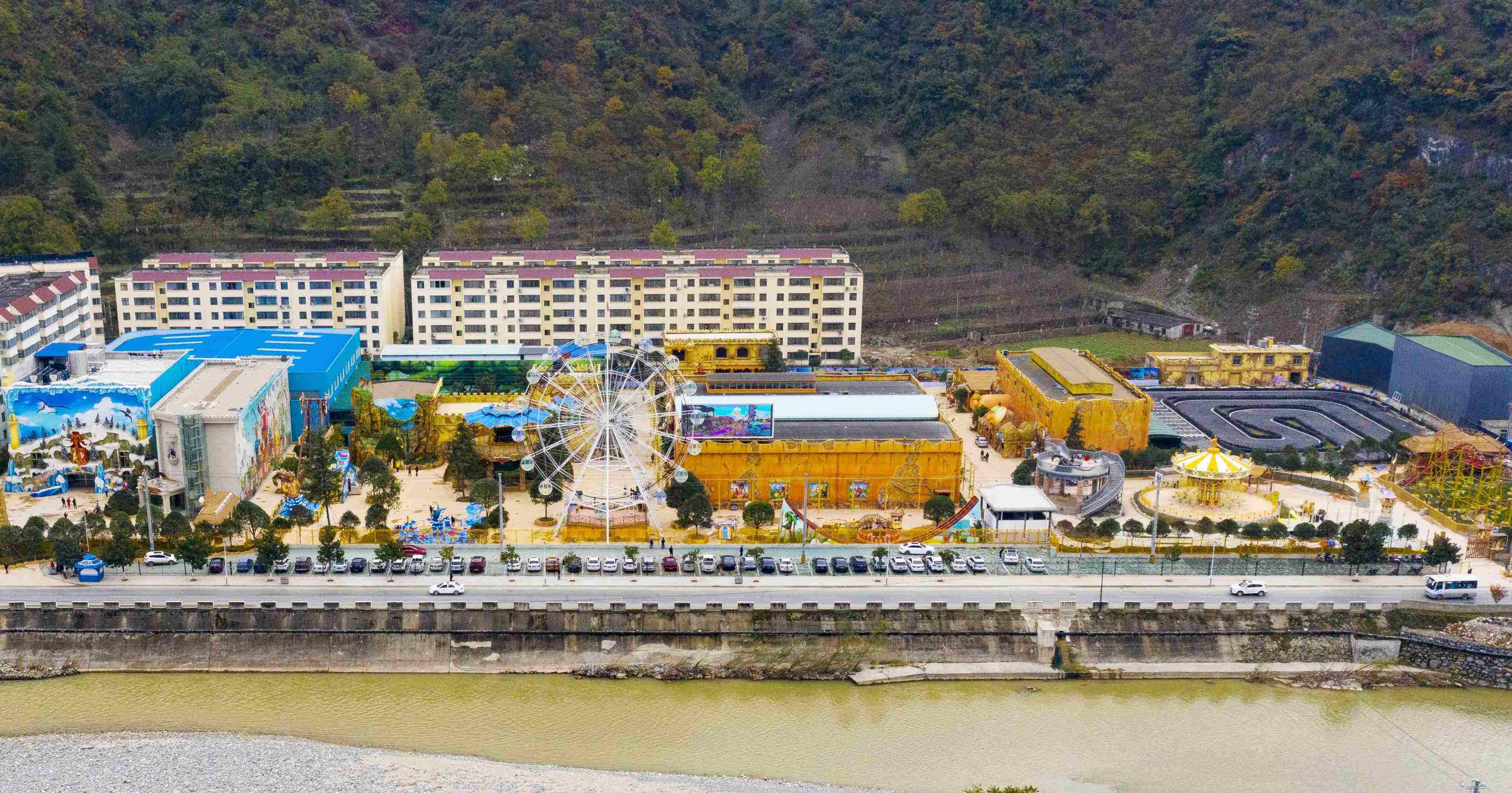 陜西商洛侏羅紀(jì)恐龍世界